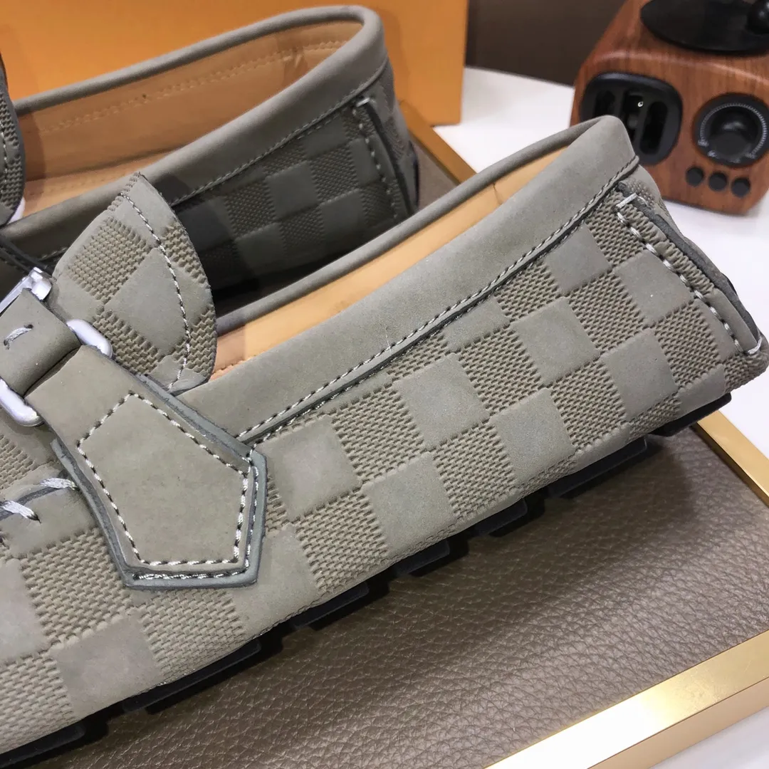 Men's men's shoes 💰420💰 [LV Doudou shoes] (water-dyed cowhide lining) new model is on the market, available on the official website. The new Doudou shoes are processed into single-color materials, and the uppers are made of imported cowhide material. The body of the shoe is fully hemmed with mark thread, and is lined with imported original cowhide leather. The elegant shoe shape is super suitable for all-matching, and the size is 38-44.